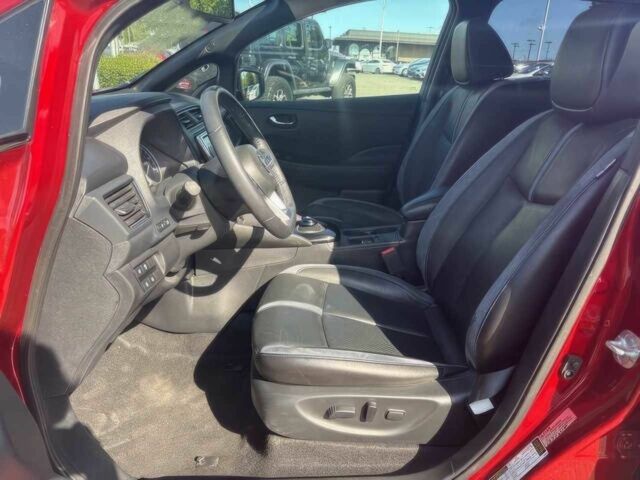 Красный Ниссан Лиф, объемом двигателя 0 л и пробегом 37 тыс. км за 5400 $, фото 8 на Automoto.ua