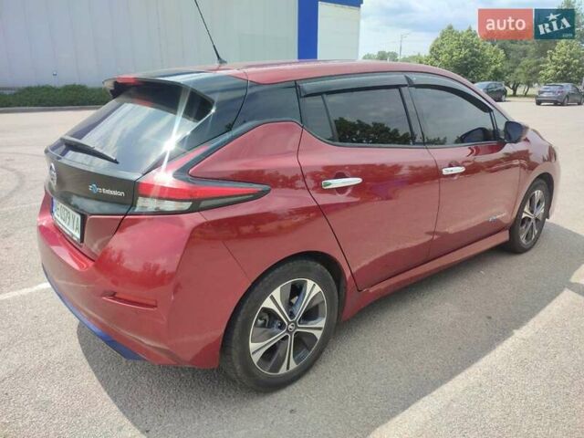 Червоний Ніссан Ліф, об'ємом двигуна 0 л та пробігом 210 тис. км за 12000 $, фото 2 на Automoto.ua