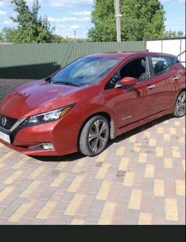 Червоний Ніссан Ліф, об'ємом двигуна 0 л та пробігом 72 тис. км за 11500 $, фото 1 на Automoto.ua