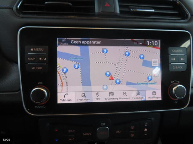 Красный Ниссан Лиф, объемом двигателя 0 л и пробегом 100 тыс. км за 14500 $, фото 11 на Automoto.ua