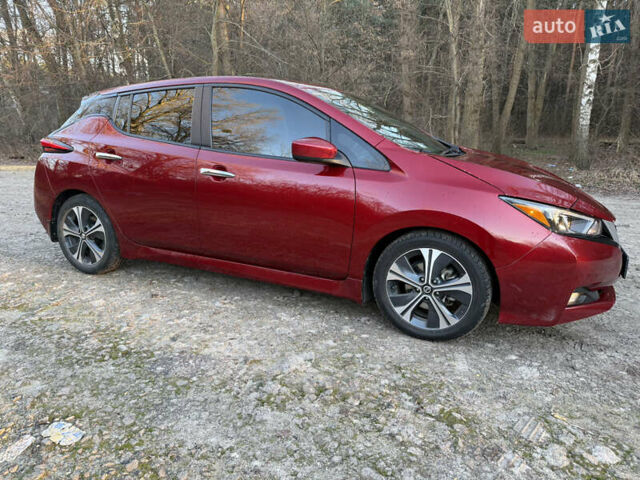 Червоний Ніссан Ліф, об'ємом двигуна 0 л та пробігом 30 тис. км за 12000 $, фото 4 на Automoto.ua