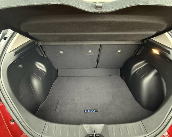 Червоний Ніссан Ліф, об'ємом двигуна 0 л та пробігом 30 тис. км за 12000 $, фото 17 на Automoto.ua