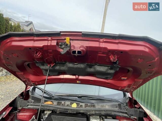 Красный Ниссан Лиф, объемом двигателя 0 л и пробегом 100 тыс. км за 12300 $, фото 16 на Automoto.ua