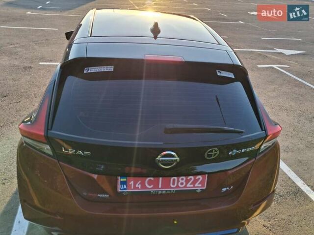 Красный Ниссан Лиф, объемом двигателя 0 л и пробегом 54 тыс. км за 15000 $, фото 3 на Automoto.ua