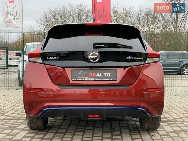 Красный Ниссан Лиф, объемом двигателя 0 л и пробегом 81 тыс. км за 14199 $, фото 17 на Automoto.ua