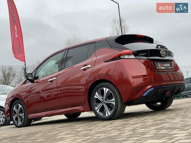 Красный Ниссан Лиф, объемом двигателя 0 л и пробегом 81 тыс. км за 14199 $, фото 19 на Automoto.ua