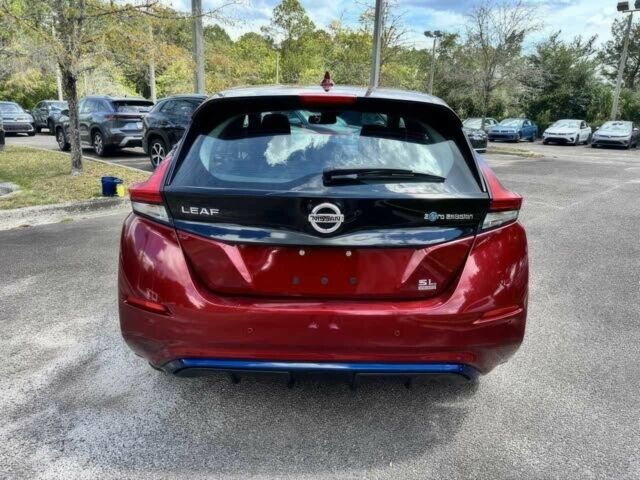 Красный Ниссан Лиф, объемом двигателя 0 л и пробегом 49 тыс. км за 4900 $, фото 4 на Automoto.ua