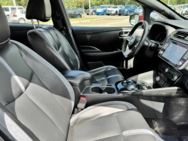 Червоний Ніссан Ліф, об'ємом двигуна 0 л та пробігом 31 тис. км за 5050 $, фото 6 на Automoto.ua