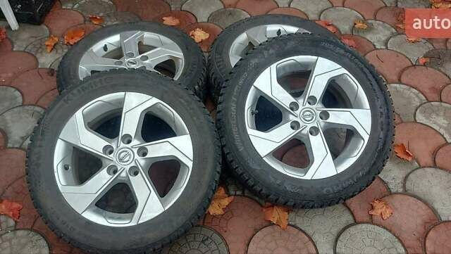 Красный Ниссан Лиф, объемом двигателя 0 л и пробегом 29 тыс. км за 15500 $, фото 4 на Automoto.ua