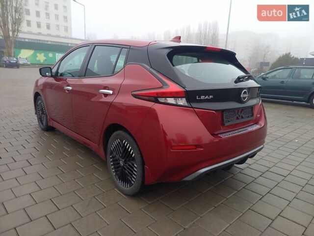 Красный Ниссан Лиф, объемом двигателя 0 л и пробегом 21 тыс. км за 18600 $, фото 3 на Automoto.ua