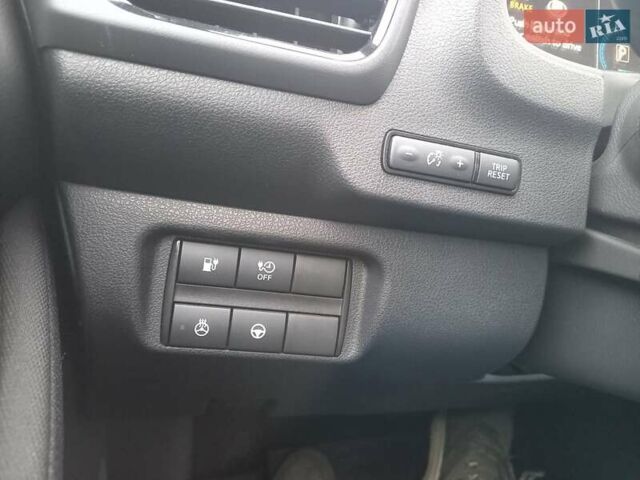 Красный Ниссан Лиф, объемом двигателя 0 л и пробегом 21 тыс. км за 18600 $, фото 36 на Automoto.ua