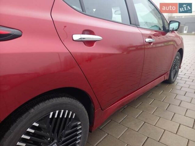 Красный Ниссан Лиф, объемом двигателя 0 л и пробегом 21 тыс. км за 18600 $, фото 5 на Automoto.ua