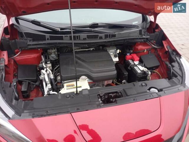 Красный Ниссан Лиф, объемом двигателя 0 л и пробегом 21 тыс. км за 18600 $, фото 45 на Automoto.ua