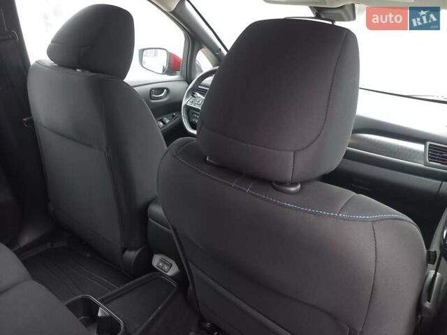 Красный Ниссан Лиф, объемом двигателя 0 л и пробегом 21 тыс. км за 18600 $, фото 20 на Automoto.ua