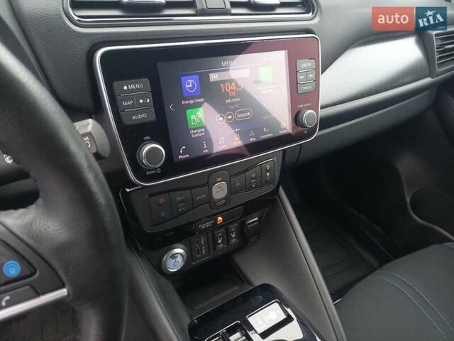 Красный Ниссан Лиф, объемом двигателя 0 л и пробегом 21 тыс. км за 18600 $, фото 43 на Automoto.ua