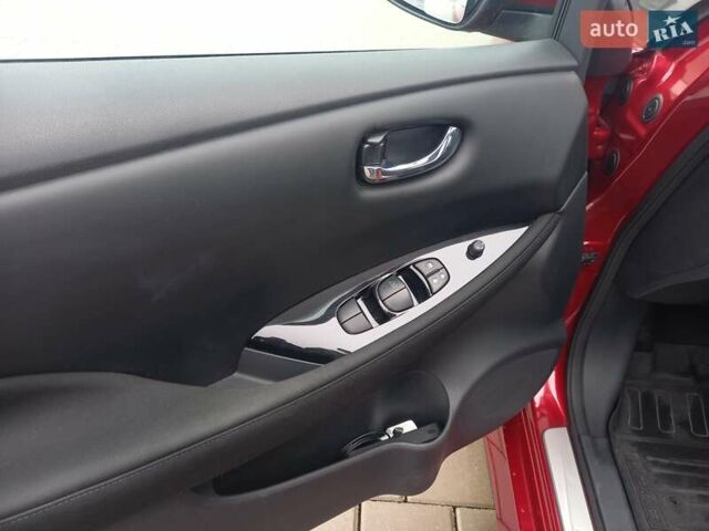 Красный Ниссан Лиф, объемом двигателя 0 л и пробегом 21 тыс. км за 18600 $, фото 31 на Automoto.ua