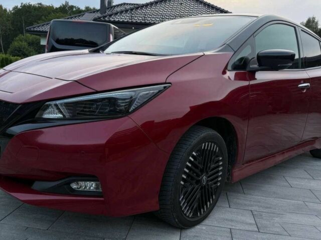 Красный Ниссан Лиф, объемом двигателя 0 л и пробегом 30 тыс. км за 7800 $, фото 2 на Automoto.ua