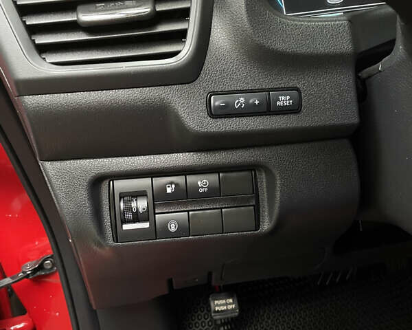 Красный Ниссан Лиф, объемом двигателя 0 л и пробегом 77 тыс. км за 14700 $, фото 14 на Automoto.ua