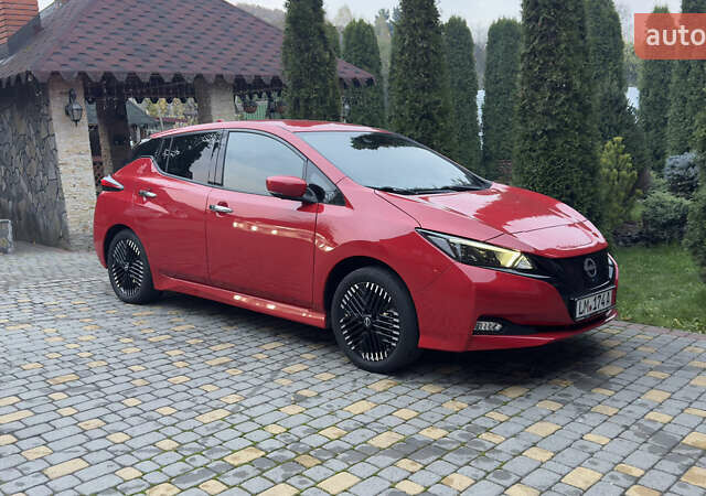 Червоний Ніссан Ліф, об'ємом двигуна 0 л та пробігом 89 тис. км за 16355 $, фото 16 на Automoto.ua