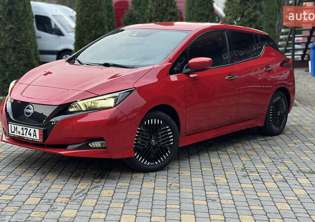 Червоний Ніссан Ліф, об'ємом двигуна 0 л та пробігом 89 тис. км за 16355 $, фото 1 на Automoto.ua