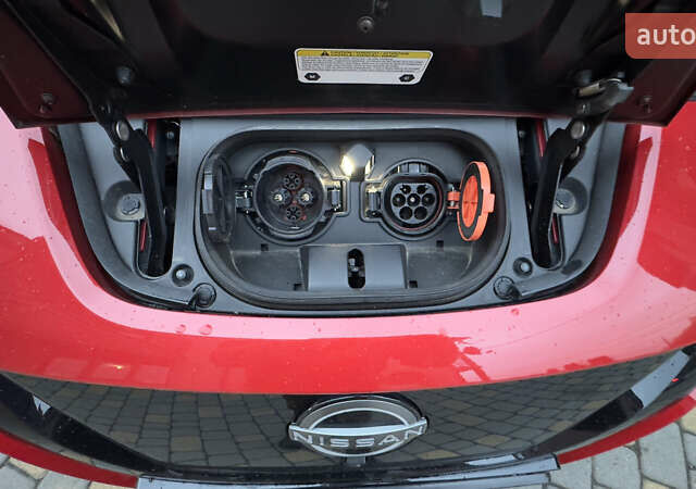 Червоний Ніссан Ліф, об'ємом двигуна 0 л та пробігом 89 тис. км за 16355 $, фото 89 на Automoto.ua