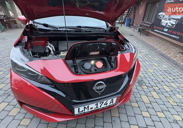 Червоний Ніссан Ліф, об'ємом двигуна 0 л та пробігом 89 тис. км за 16355 $, фото 88 на Automoto.ua