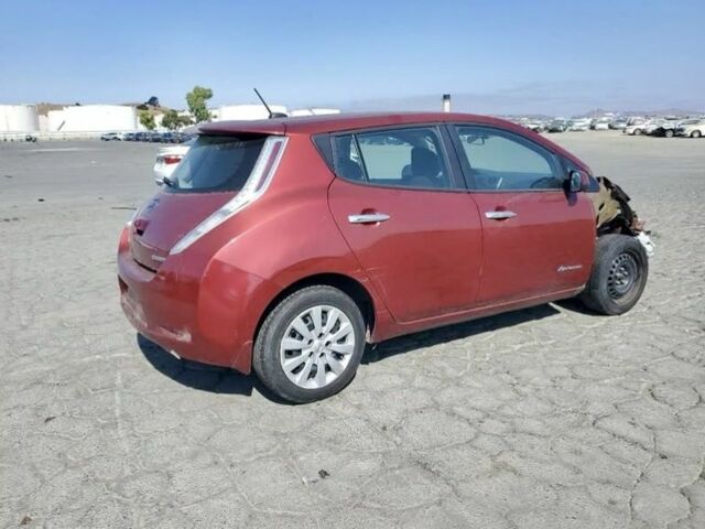 Красный Ниссан Лиф, объемом двигателя 0 л и пробегом 83 тыс. км за 4400 $, фото 1 на Automoto.ua