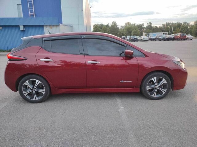 Червоний Ніссан Ліф, об'ємом двигуна 0 л та пробігом 215 тис. км за 11100 $, фото 16 на Automoto.ua