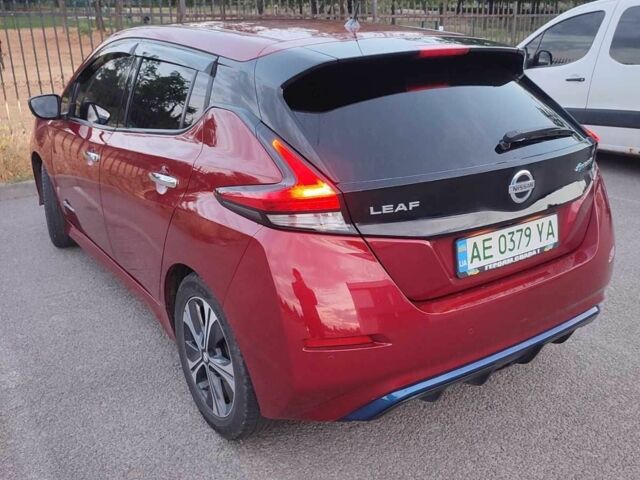 Червоний Ніссан Ліф, об'ємом двигуна 0 л та пробігом 215 тис. км за 11100 $, фото 11 на Automoto.ua