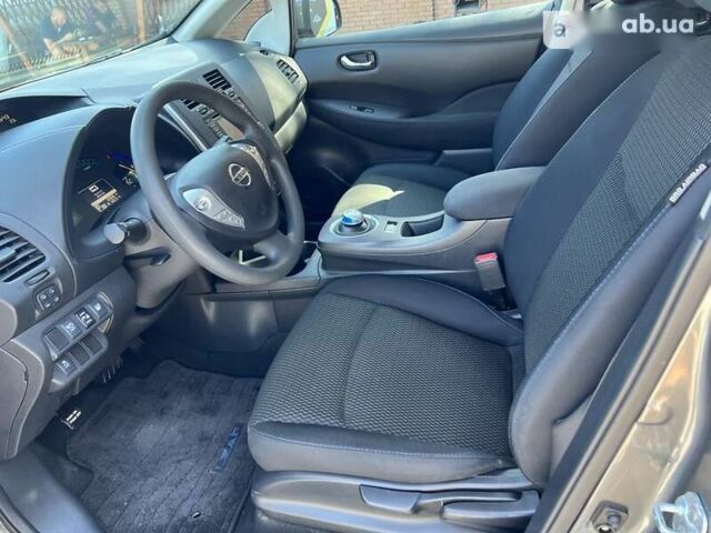 Ніссан Ліф, об'ємом двигуна 0 л та пробігом 70 тис. км за 9999 $, фото 13 на Automoto.ua