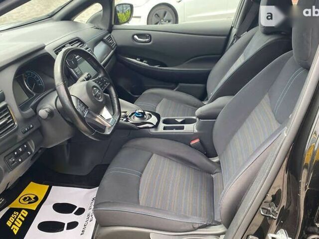 Ниссан Лиф, объемом двигателя 0 л и пробегом 64 тыс. км за 20000 $, фото 10 на Automoto.ua