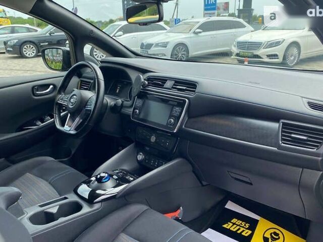 Ниссан Лиф, объемом двигателя 0 л и пробегом 64 тыс. км за 20000 $, фото 15 на Automoto.ua