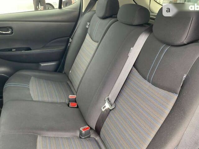 Ниссан Лиф, объемом двигателя 0 л и пробегом 64 тыс. км за 20000 $, фото 22 на Automoto.ua