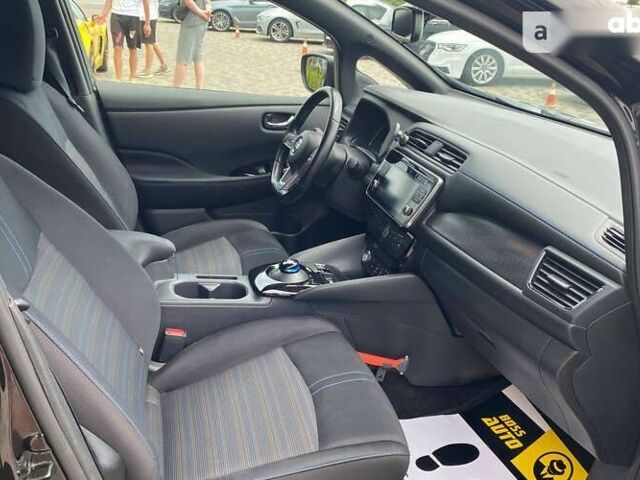 Ниссан Лиф, объемом двигателя 0 л и пробегом 64 тыс. км за 20000 $, фото 14 на Automoto.ua