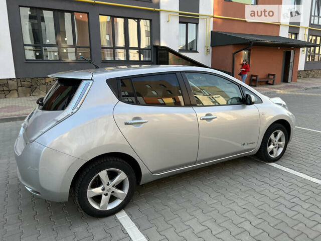 Ниссан Лиф, объемом двигателя 0 л и пробегом 104 тыс. км за 6500 $, фото 9 на Automoto.ua