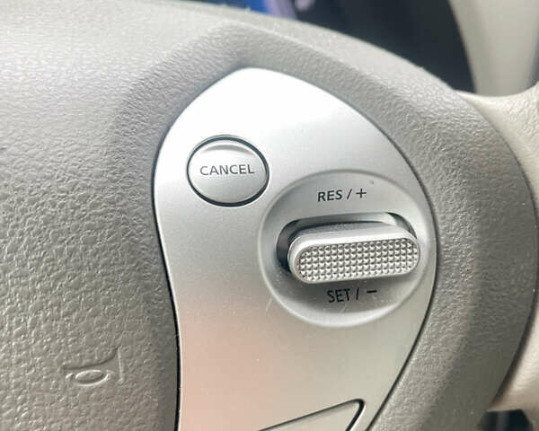 Ниссан Лиф, объемом двигателя 0 л и пробегом 102 тыс. км за 5400 $, фото 13 на Automoto.ua