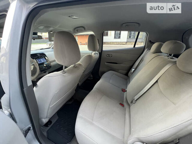 Ниссан Лиф, объемом двигателя 0 л и пробегом 104 тыс. км за 6500 $, фото 22 на Automoto.ua
