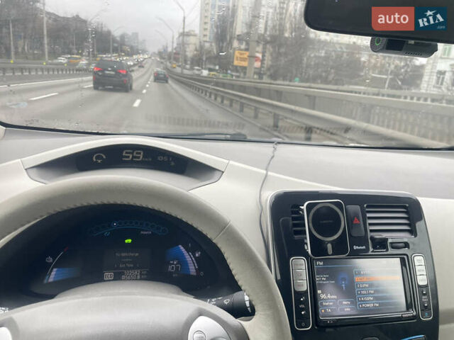 Ниссан Лиф, объемом двигателя 0 л и пробегом 102 тыс. км за 5400 $, фото 14 на Automoto.ua