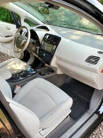 Ниссан Лиф, объемом двигателя 0 л и пробегом 93 тыс. км за 6600 $, фото 17 на Automoto.ua