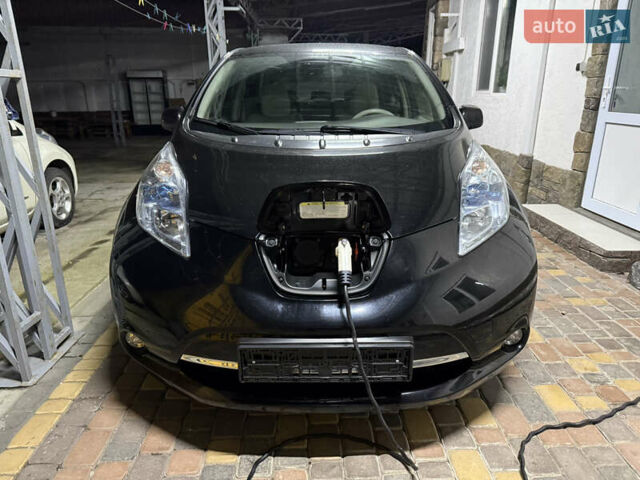 Ниссан Лиф, объемом двигателя 0 л и пробегом 114 тыс. км за 4850 $, фото 1 на Automoto.ua