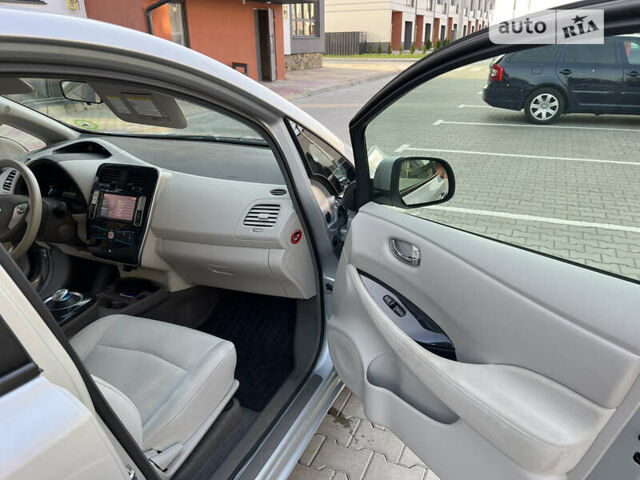 Ниссан Лиф, объемом двигателя 0 л и пробегом 104 тыс. км за 6500 $, фото 31 на Automoto.ua