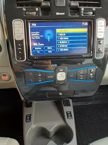 Ниссан Лиф, объемом двигателя 0 л и пробегом 93 тыс. км за 6600 $, фото 8 на Automoto.ua