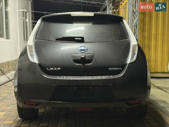 Ниссан Лиф, объемом двигателя 0 л и пробегом 114 тыс. км за 4850 $, фото 4 на Automoto.ua