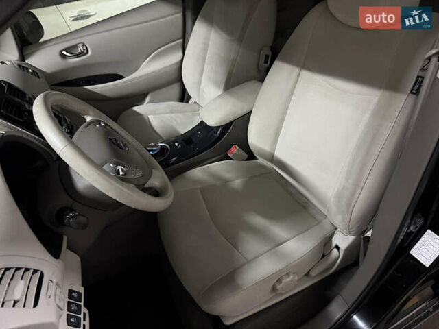 Ниссан Лиф, объемом двигателя 0 л и пробегом 114 тыс. км за 4850 $, фото 12 на Automoto.ua