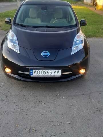 Ниссан Лиф, объемом двигателя 0 л и пробегом 93 тыс. км за 6600 $, фото 4 на Automoto.ua