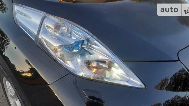 Ниссан Лиф, объемом двигателя 0 л и пробегом 93 тыс. км за 6600 $, фото 19 на Automoto.ua