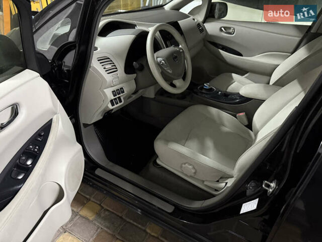 Ниссан Лиф, объемом двигателя 0 л и пробегом 114 тыс. км за 4850 $, фото 10 на Automoto.ua