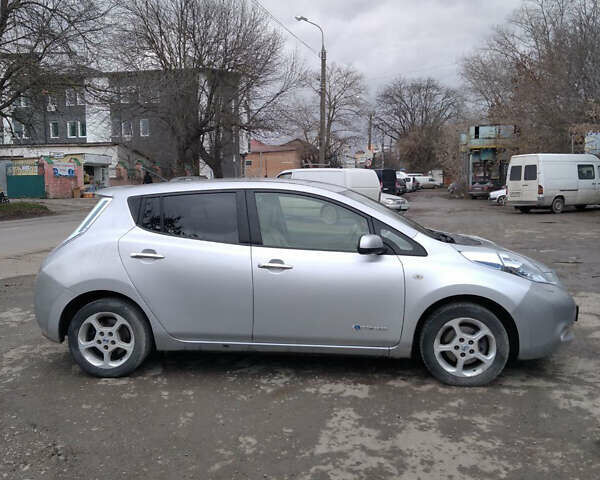 Ниссан Лиф, объемом двигателя 0 л и пробегом 90 тыс. км за 7999 $, фото 4 на Automoto.ua