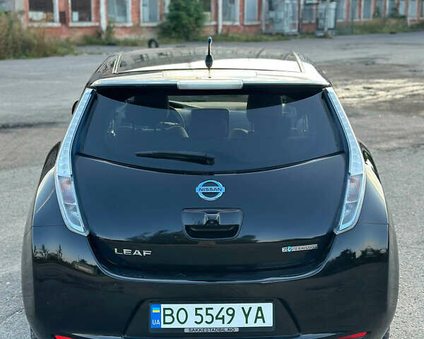 Ниссан Лиф, объемом двигателя 0 л и пробегом 110 тыс. км за 4200 $, фото 4 на Automoto.ua