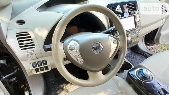 Ниссан Лиф, объемом двигателя 0 л и пробегом 93 тыс. км за 6600 $, фото 3 на Automoto.ua